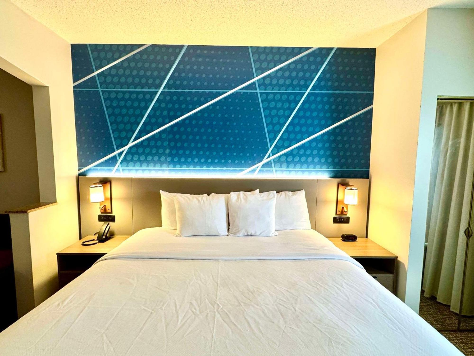 Comfort Suites East Brunswick - South River Zewnętrze zdjęcie