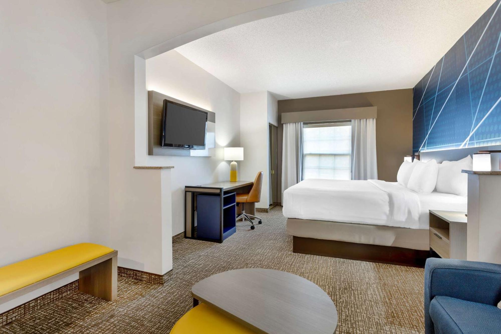 Comfort Suites East Brunswick - South River Zewnętrze zdjęcie