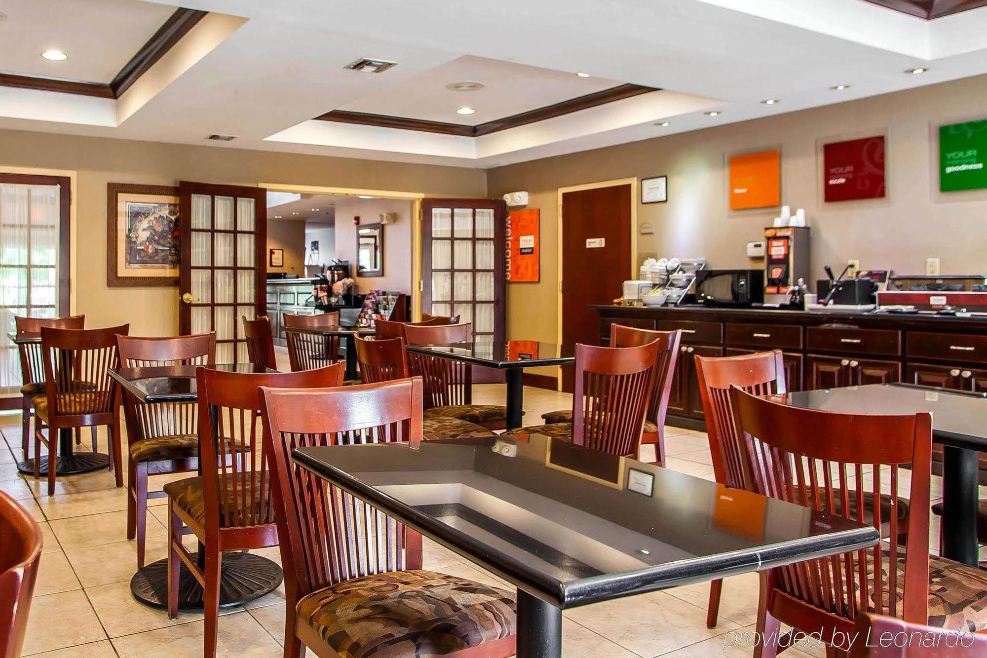 Comfort Suites East Brunswick - South River Zewnętrze zdjęcie