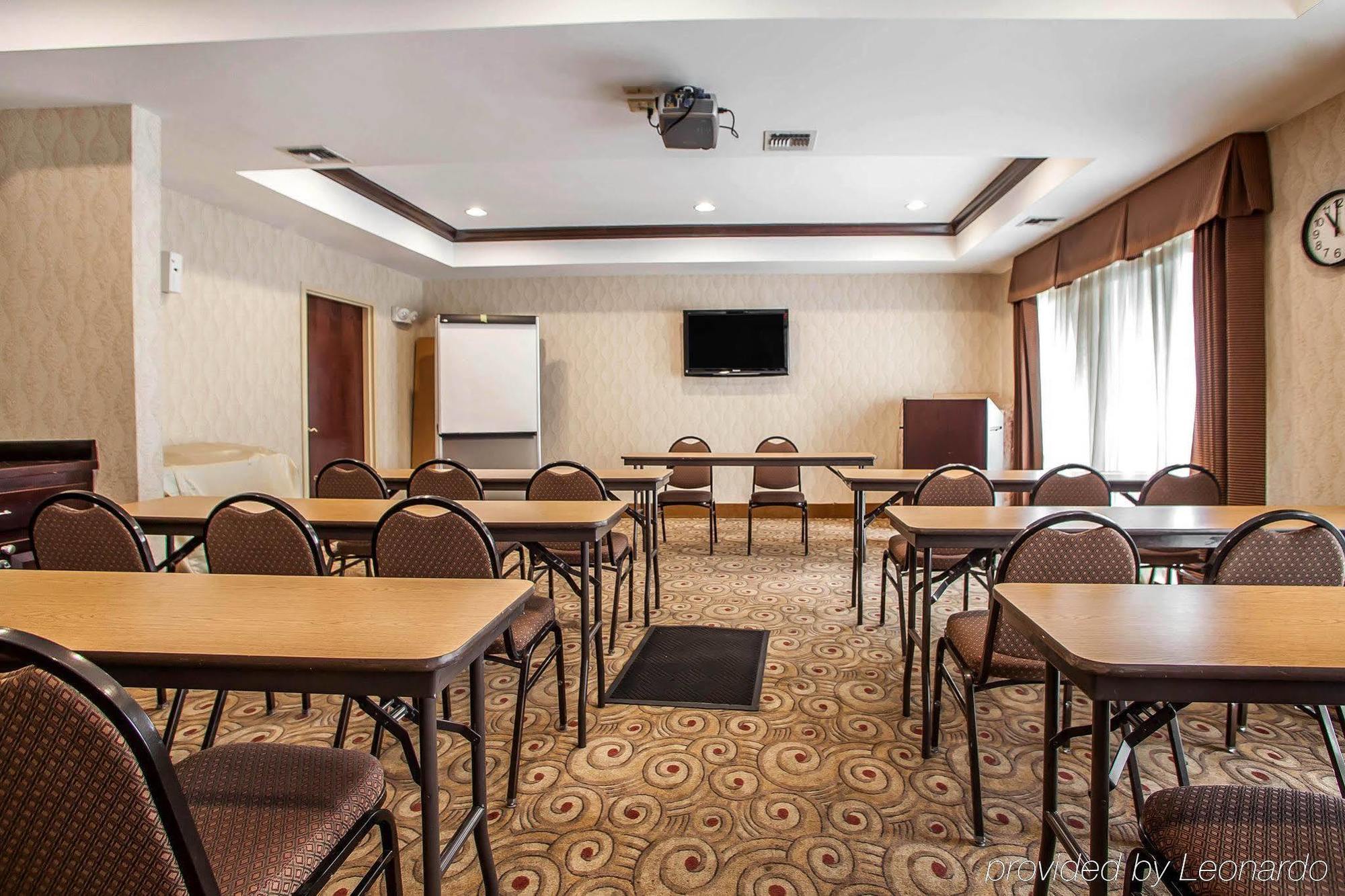 Comfort Suites East Brunswick - South River Zewnętrze zdjęcie